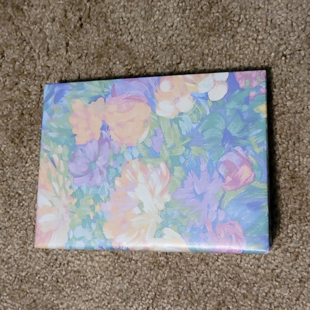 NWOT Burnes photo album - holds 4.5"×6" photos, never used
